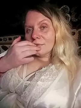 Lana-murr from StripChat is Freechat