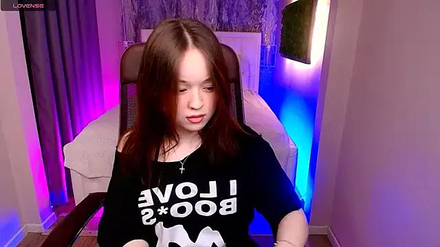 lanaloveaa from StripChat is Freechat