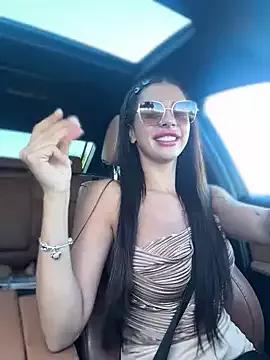 LaraVegas_ from StripChat is Freechat