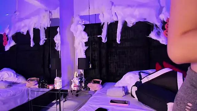 Teen sex cams free adult cams: check-out the satisfaction of conversing and c2c with our stunning models, who will teach you all about seduction and dreams with their smoking hot shapes.