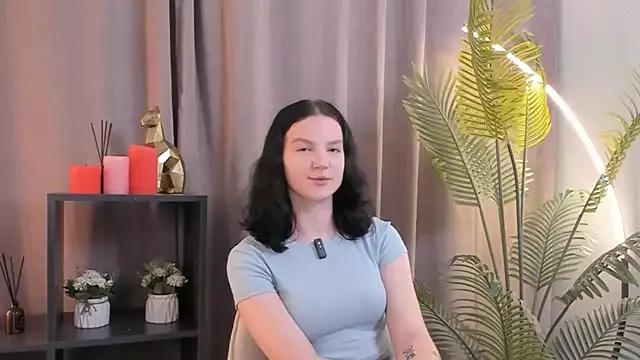 LatinaHuguenin from StripChat is Freechat