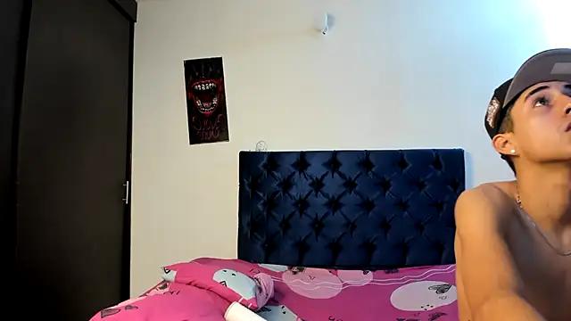 Teen sex cams free adult cams: check-out the satisfaction of conversing and c2c with our stunning models, who will teach you all about seduction and dreams with their smoking hot shapes.