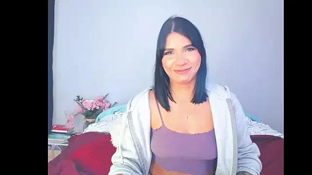 Laura-angeel from StripChat is Freechat