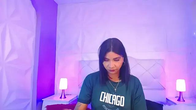 Laura_Angeel from StripChat is Freechat