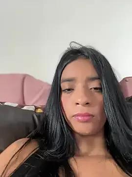 Laura_fernandezII from StripChat is Freechat