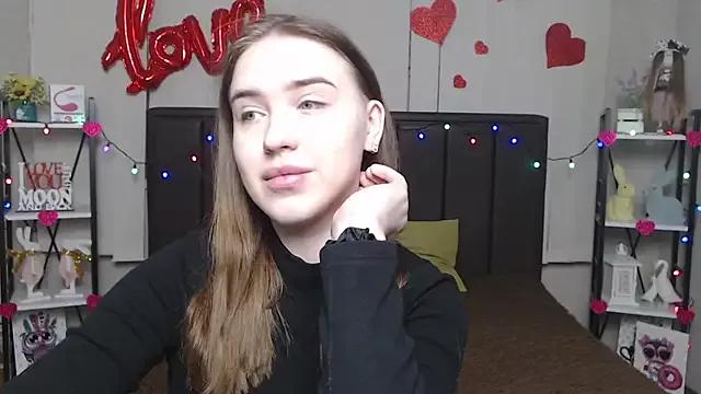 LauraHlot from StripChat is Freechat