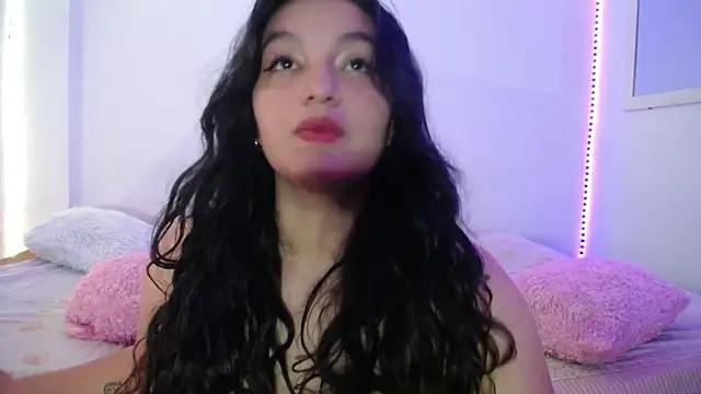 Laurenkenner_ from StripChat is Freechat