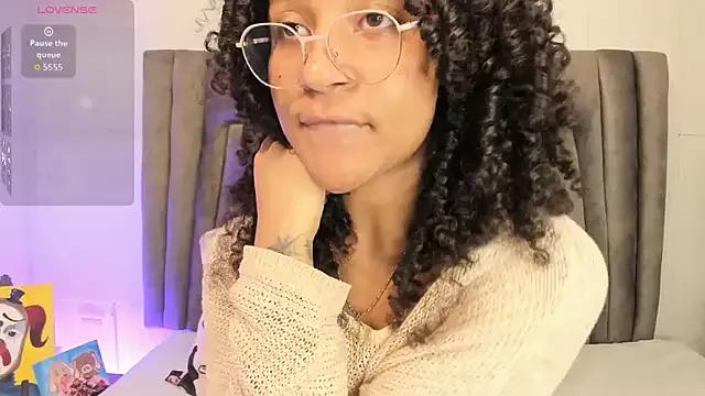 Layla_Clarke from StripChat is Freechat
