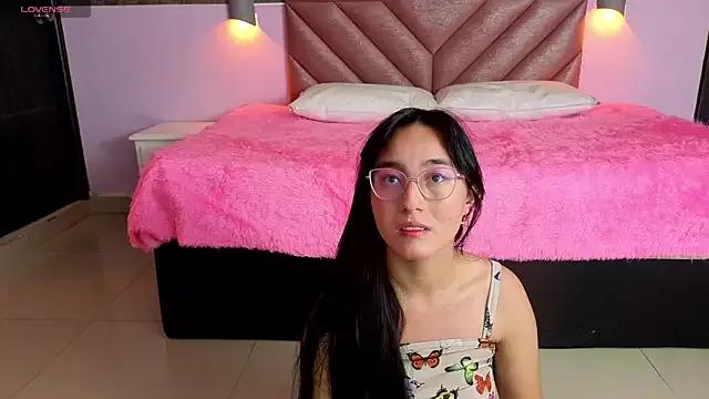 layla_santana from StripChat is Freechat