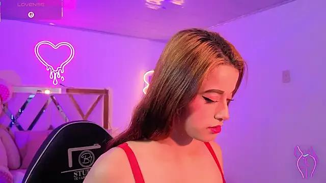 Laylafoxy_tay from StripChat is Freechat