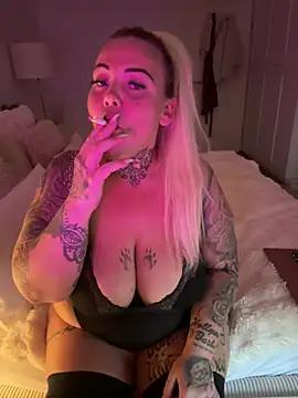 LeniGold_Official from StripChat is Freechat