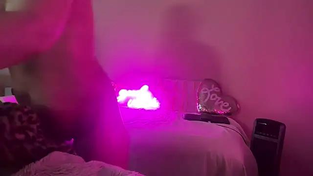 Lexi_Lovely from StripChat is Freechat