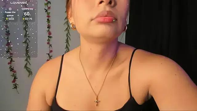 Lia_Thomas from StripChat is Freechat