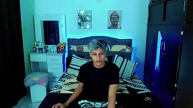 Liamscott_ from StripChat is Freechat