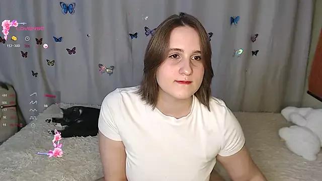 LightNea from StripChat is Freechat