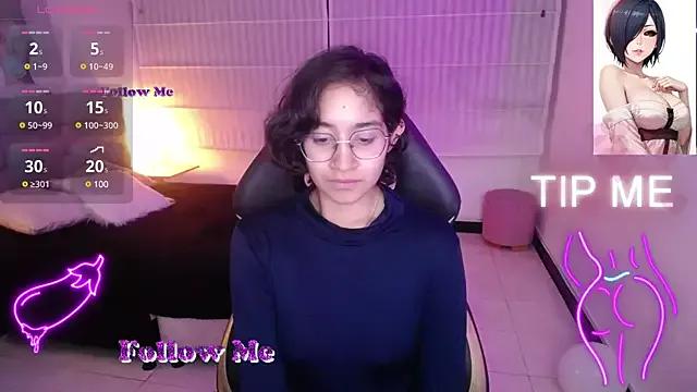 Lili_Gomez_ from StripChat is Freechat