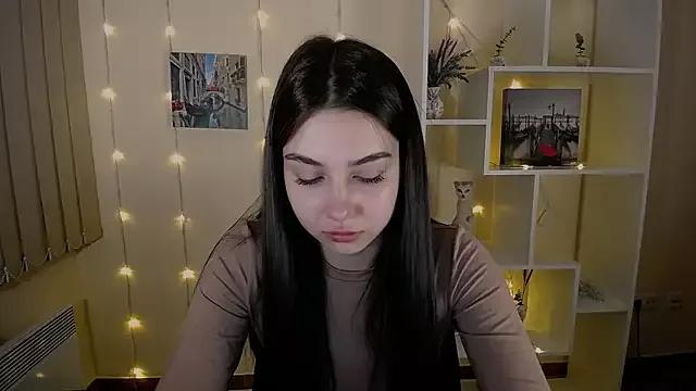 Lili_magic from StripChat is Freechat