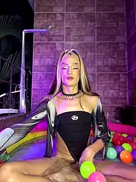 Teen sex cams free adult cams: check-out the satisfaction of conversing and c2c with our stunning models, who will teach you all about seduction and dreams with their smoking hot shapes.