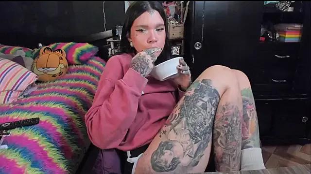 Lilmarieee from StripChat is Freechat