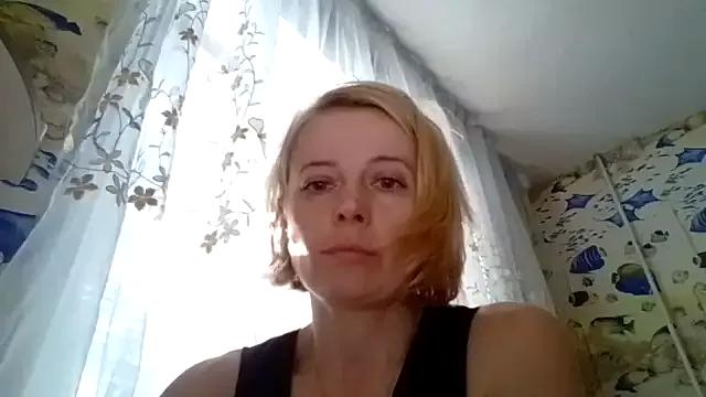LiluXRose from StripChat is Freechat