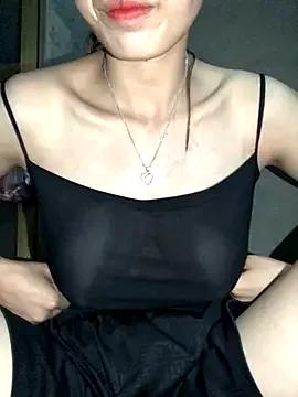 Lily-2k from StripChat is Freechat