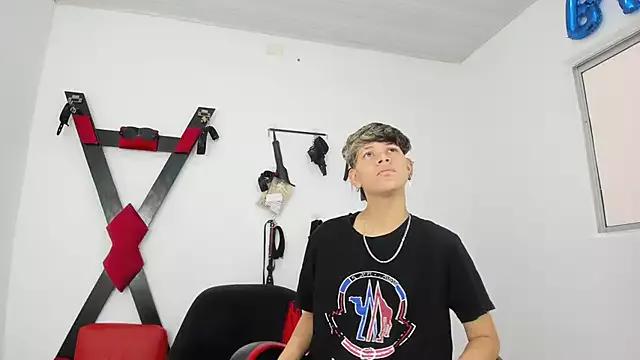 Teen sex cams free adult cams: check-out the satisfaction of conversing and c2c with our stunning models, who will teach you all about seduction and dreams with their smoking hot shapes.