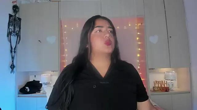 LilyWhitney from StripChat is Freechat