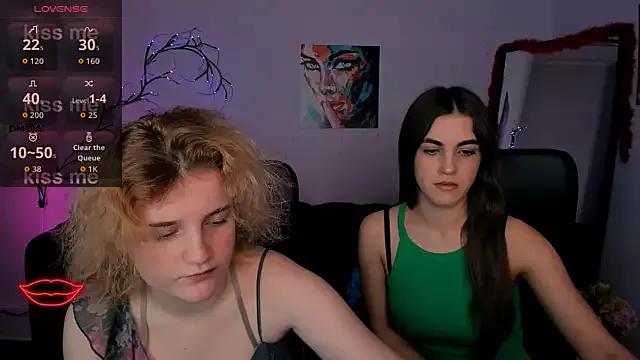 lina_fox12 from StripChat is Freechat