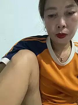 Linaannn from StripChat is Freechat