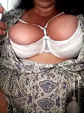LinaLoverxs from StripChat is Freechat