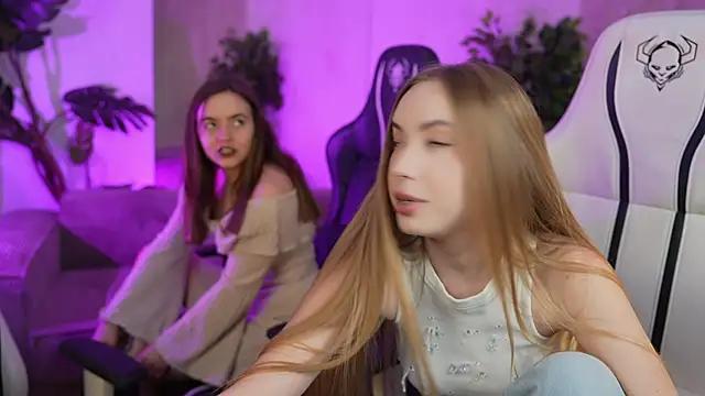 Teen sex cams free adult cams: check-out the satisfaction of conversing and c2c with our stunning models, who will teach you all about seduction and dreams with their smoking hot shapes.