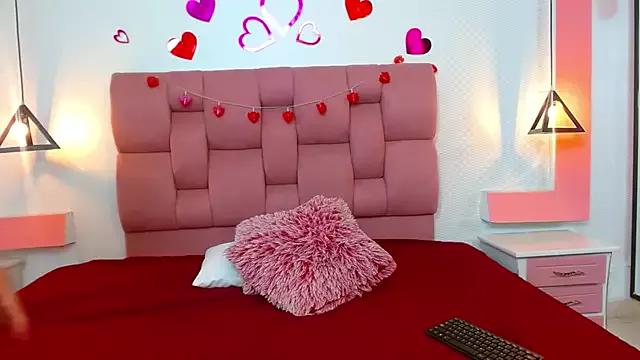 Teen sex cams free adult cams: check-out the satisfaction of conversing and c2c with our stunning models, who will teach you all about seduction and dreams with their smoking hot shapes.