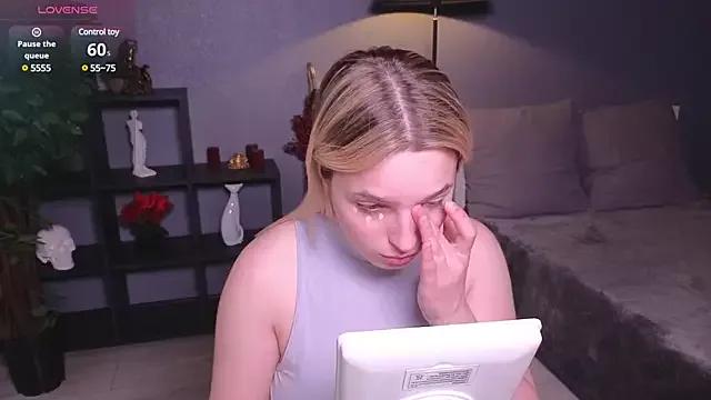 Teen sex cams free adult cams: check-out the satisfaction of conversing and c2c with our stunning models, who will teach you all about seduction and dreams with their smoking hot shapes.