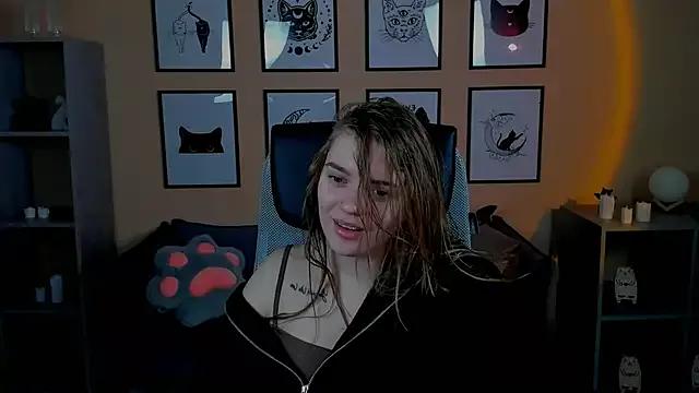 LisaMitchell from StripChat is Freechat