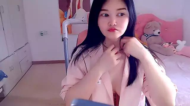 Little-sweet from StripChat is Freechat