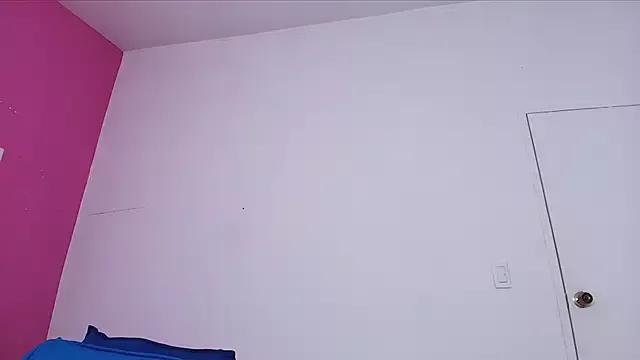 Teen sex cams free adult cams: check-out the satisfaction of conversing and c2c with our stunning models, who will teach you all about seduction and dreams with their smoking hot shapes.
