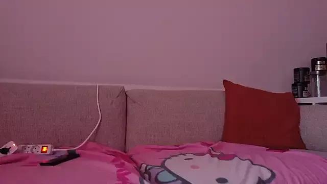 LittleChaosQueen from StripChat is Freechat