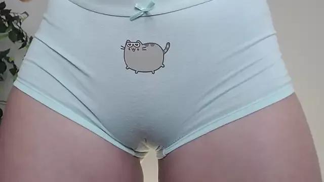 Litttle_miss_ from StripChat is Freechat