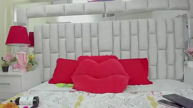 Teen sex cams free adult cams: check-out the satisfaction of conversing and c2c with our stunning models, who will teach you all about seduction and dreams with their smoking hot shapes.