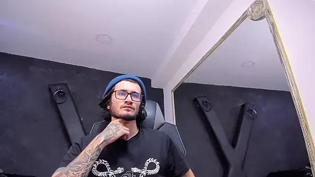 Loggan_donnelly from StripChat is Freechat