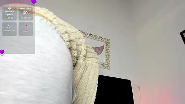 Teen sex cams free adult cams: check-out the satisfaction of conversing and c2c with our stunning models, who will teach you all about seduction and dreams with their smoking hot shapes.