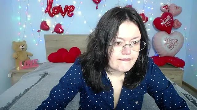 LolaHikls from StripChat
