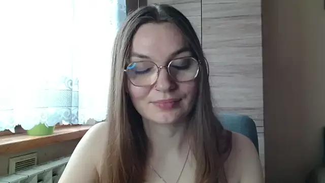 LooveELLYx from StripChat is Freechat