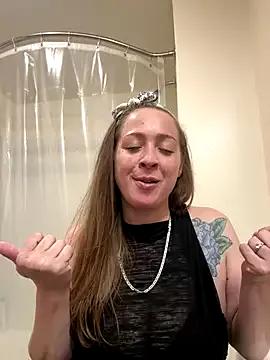 lovekaty69 from StripChat is Freechat