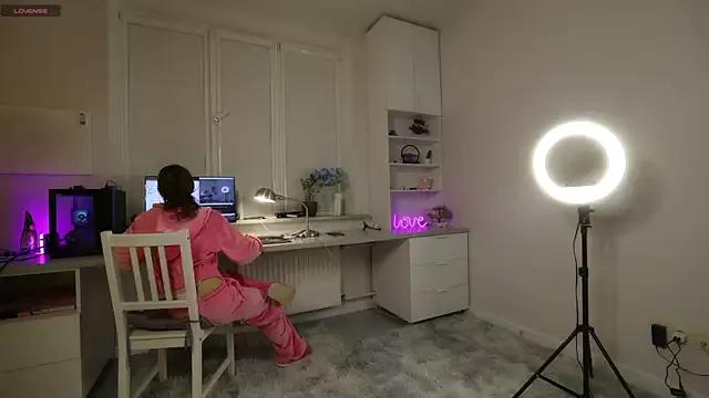 Teen sex cams free adult cams: check-out the satisfaction of conversing and c2c with our stunning models, who will teach you all about seduction and dreams with their smoking hot shapes.