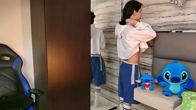 Photos of Lovers_21 from StripChat is Freechat