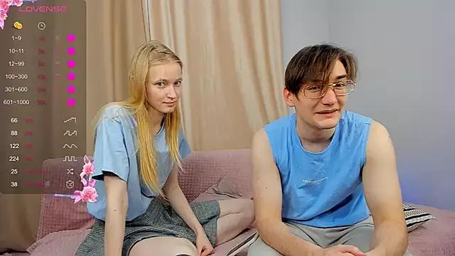 Teen sex cams free adult cams: check-out the satisfaction of conversing and c2c with our stunning models, who will teach you all about seduction and dreams with their smoking hot shapes.