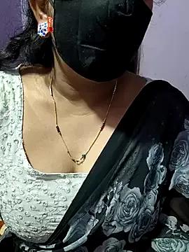 luci-queen from StripChat is Freechat