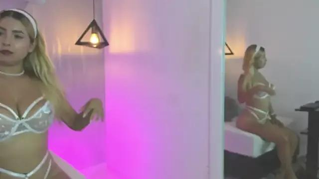 Teen sex cams free adult cams: check-out the satisfaction of conversing and c2c with our stunning models, who will teach you all about seduction and dreams with their smoking hot shapes.
