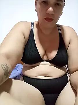 LuciaLumper from StripChat is Freechat